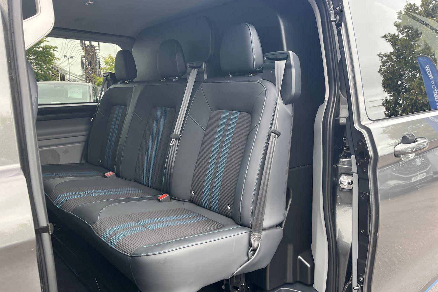 Ford TRANSIT CUSTOM Photo 3