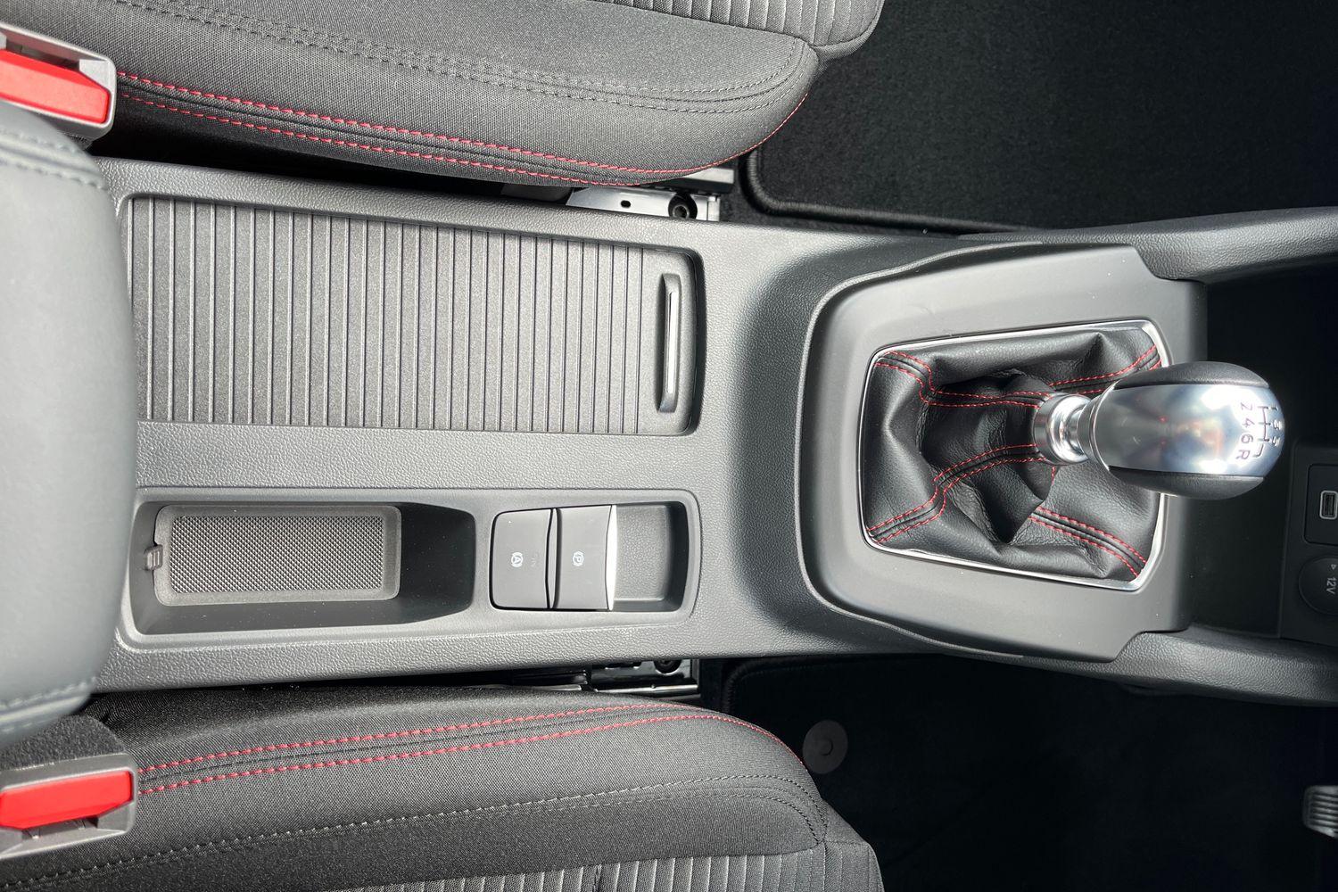 Ford FOCUS Photo 29