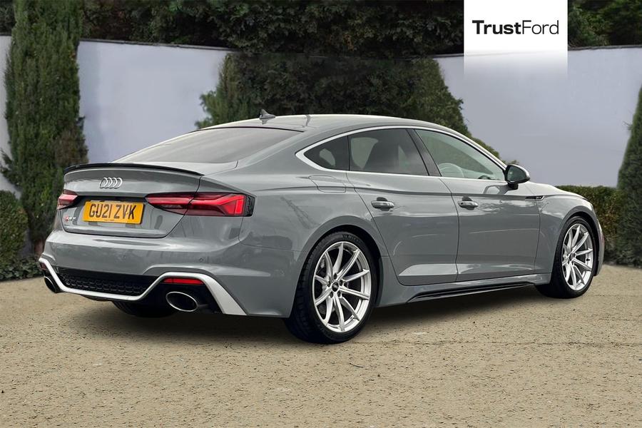Audi RS5 Photo autoimg-fe6fddee32ad9dd12df6fcc332e04b39e75e99eb.jpg