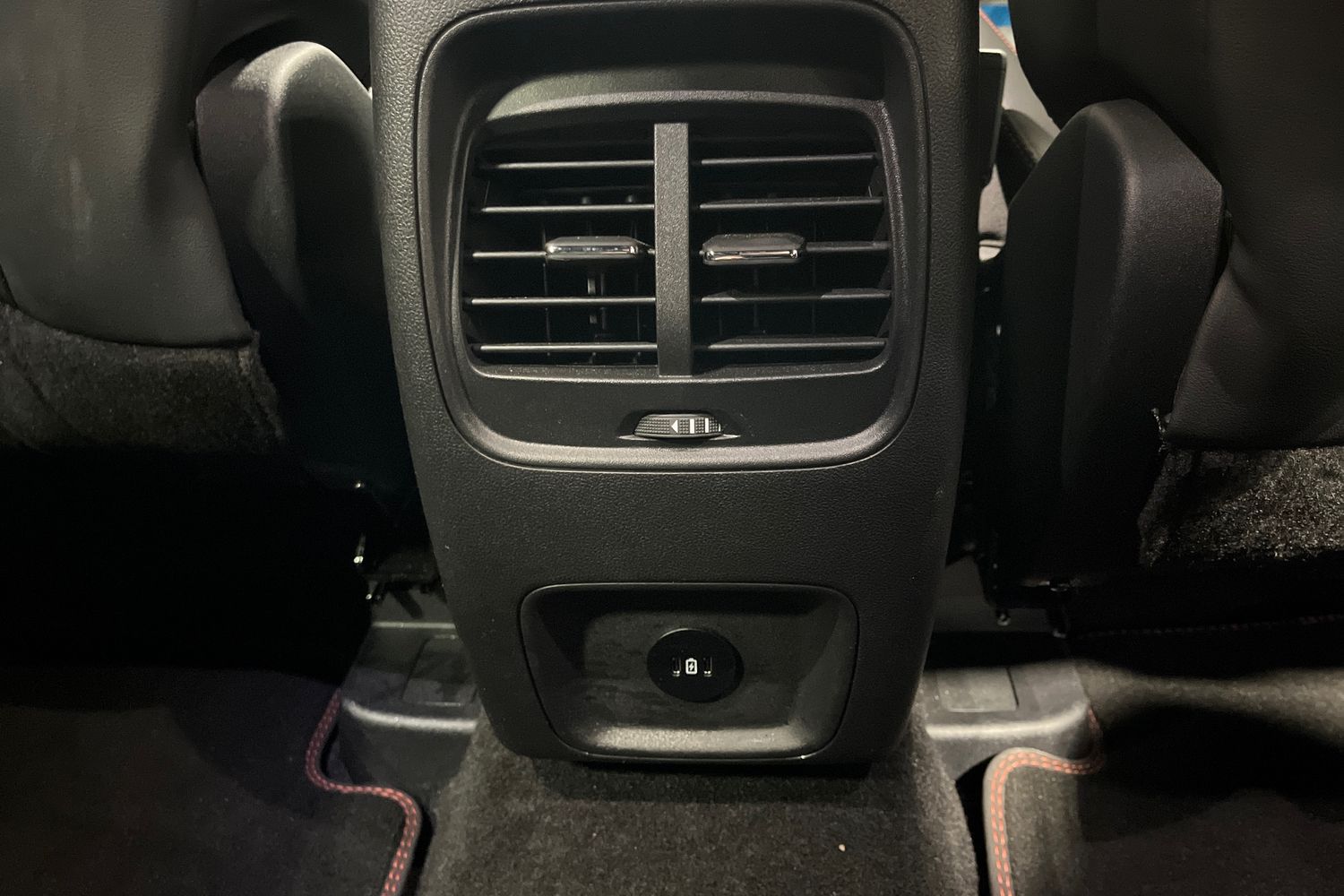Ford KUGA Photo 45