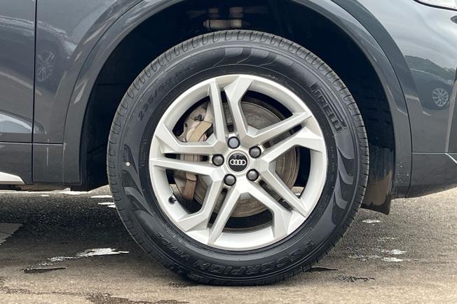 AUDI Q5 Photo 5