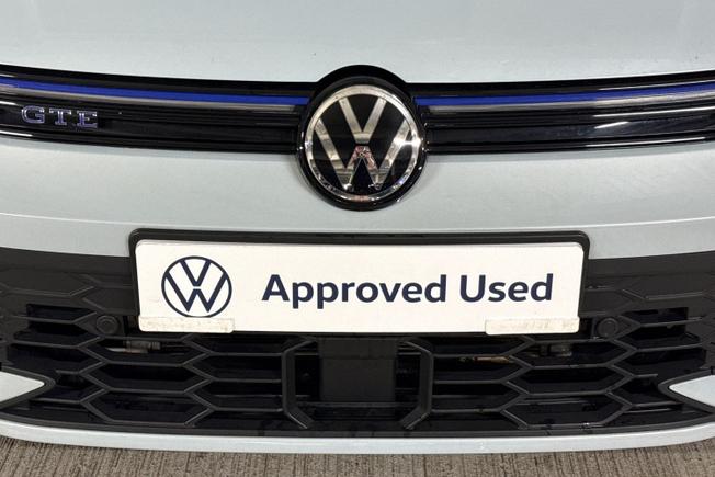 VOLKSWAGEN Golf Photo 39