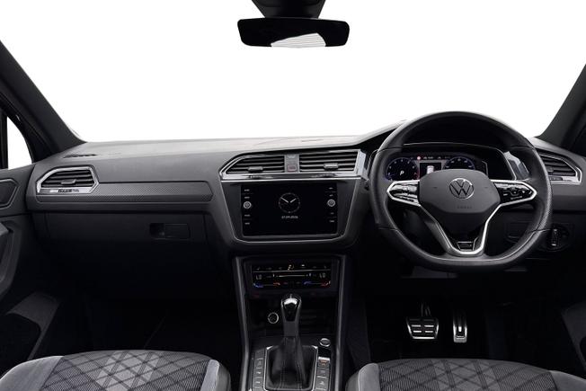 VOLKSWAGEN Tiguan Photo 10