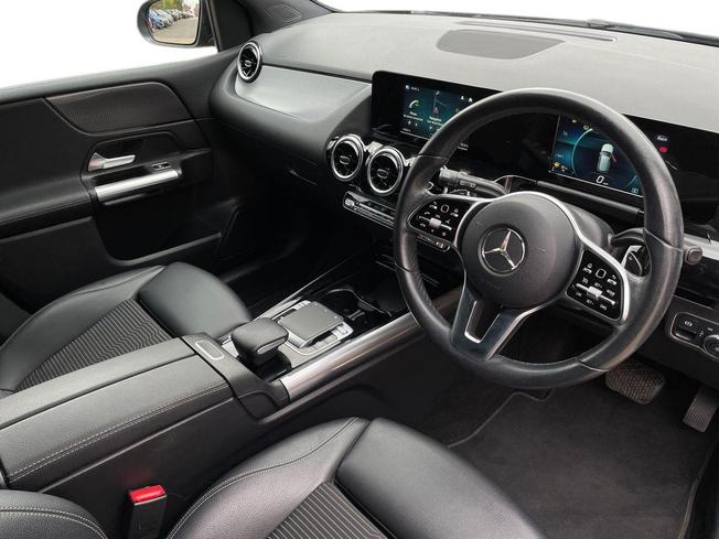 MERCEDES-BENZ B Class Photo 6