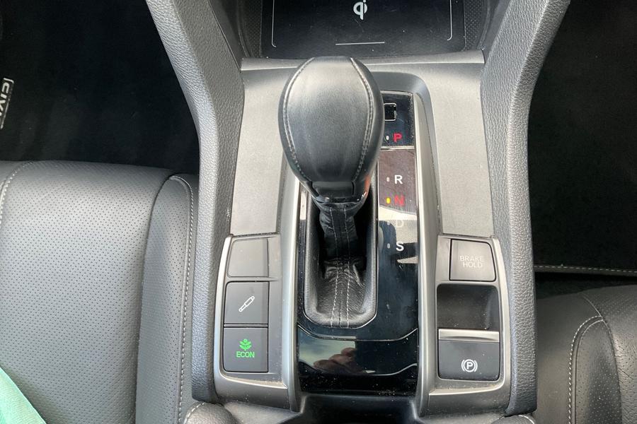 Honda CIVIC Photo autoimg-fe7eac628d20d4eec637f29c9714d0e295a4df8c.jpg