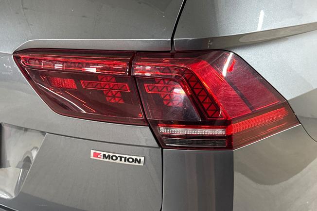 Volkswagen Tiguan Allspace Photo 18