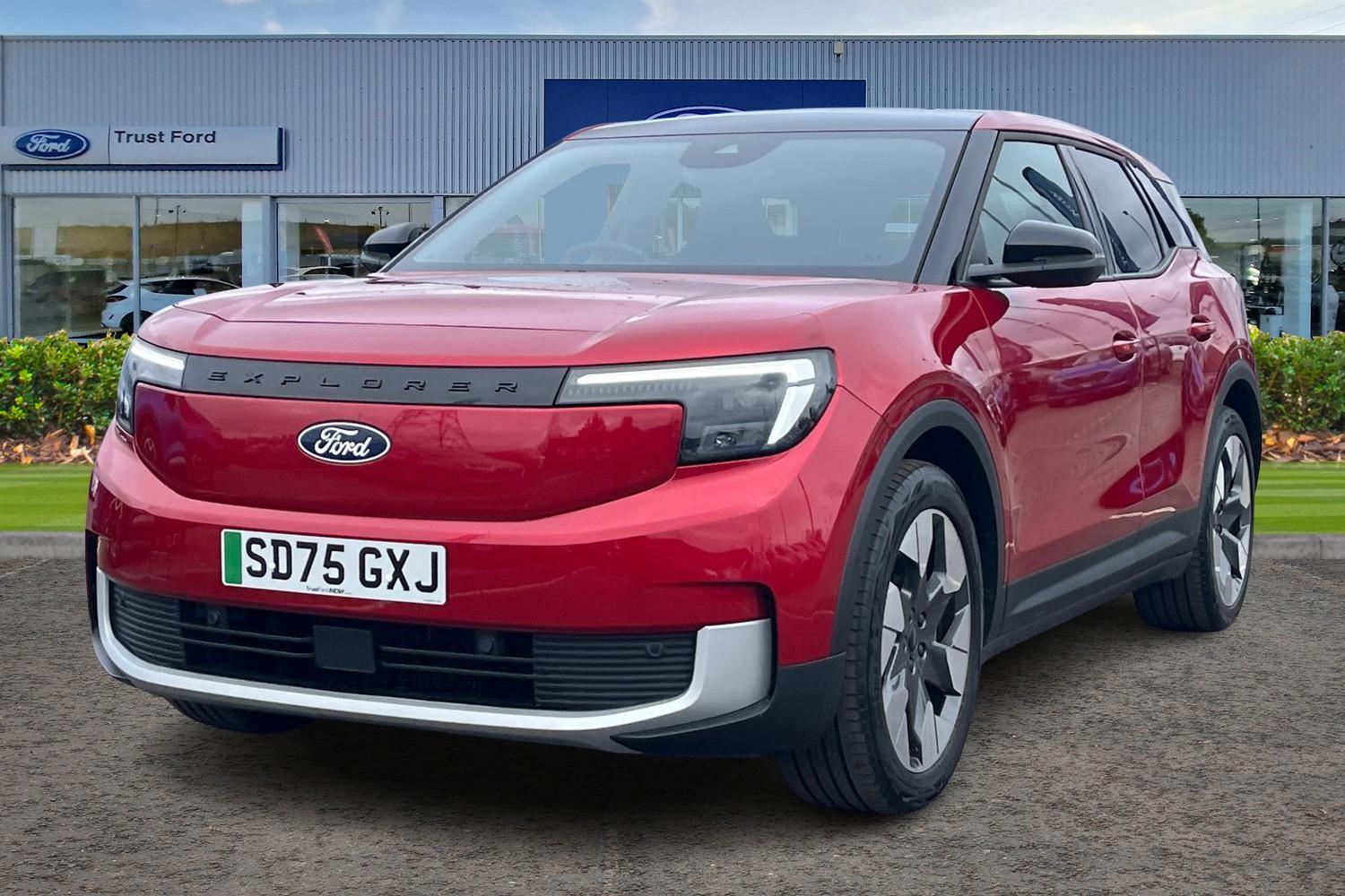 Ford Explorer Photo 4