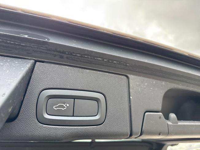 VOLVO XC60 Photo 22