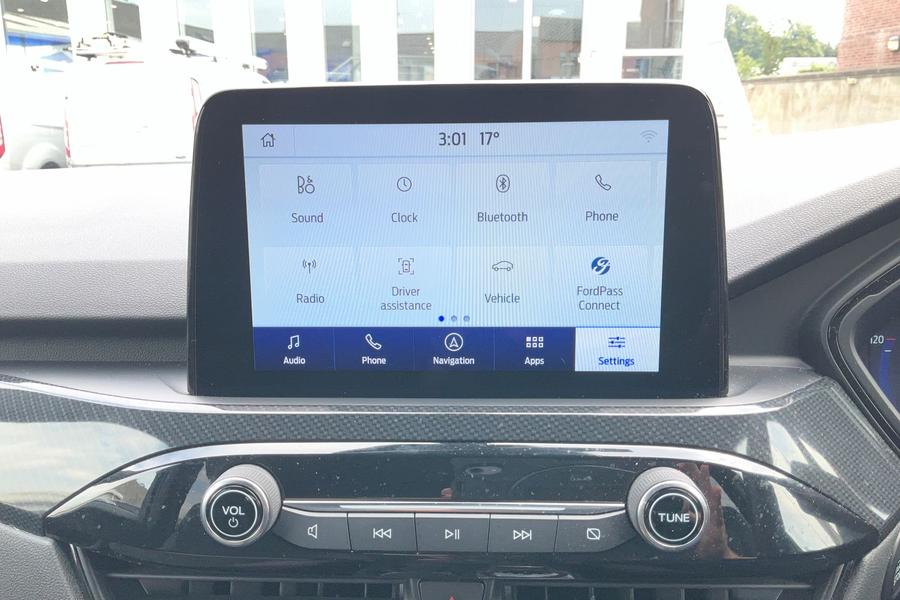 Ford Kuga Photo autoimg-fe84a9b67af2ba3d2d41ed1f3b57fcd3a93b7b7a.jpg