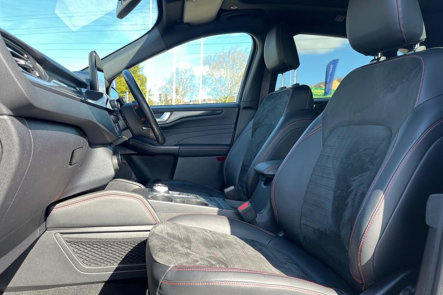 Ford Kuga Photo autoimg-fe859442ff747caf9b80f4393384afdfc5e01fca.jpg