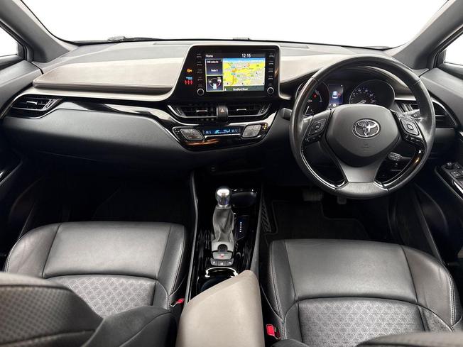 TOYOTA C-Hr Photo 10