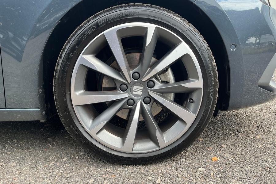 SEAT LEON Photo autoimg-fe8eaa6e94de9c41c5f49cf108791567a90b5961.jpg