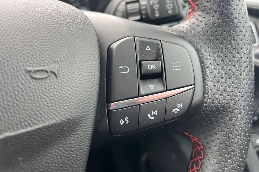 Ford FIESTA Photo autoimg-fe92c2873cb2bce58fde7cb46f13ba411138fa3f.jpg