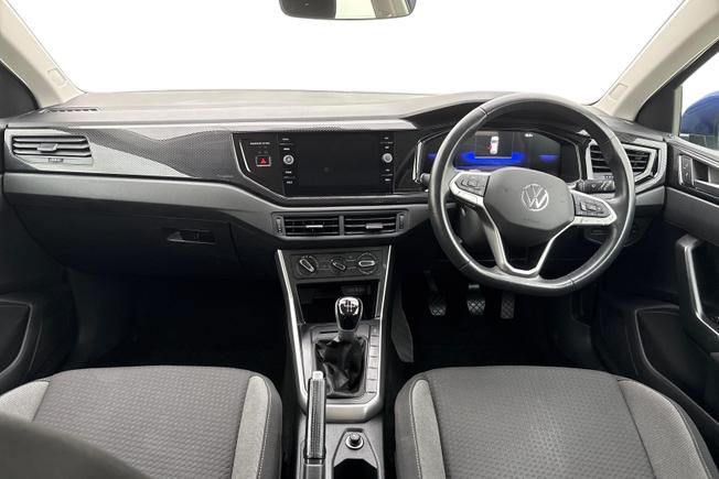 VOLKSWAGEN Polo Photo 10