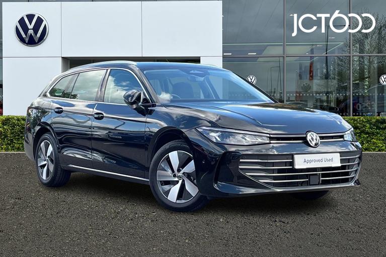 Used 2024 VOLKSWAGEN Passat Life 1.5 eTSI 150PS 7-speed DSG 5 Door at JCT600