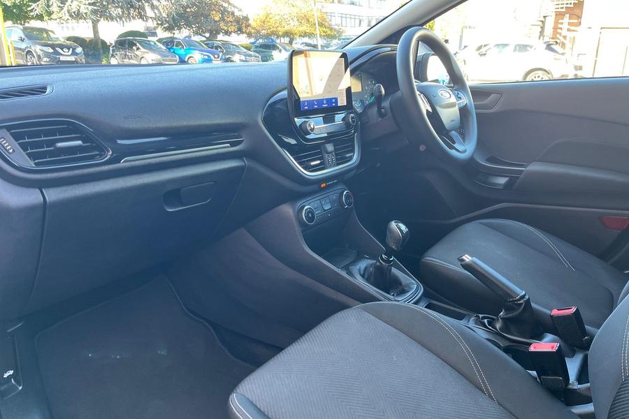 Ford Fiesta Photo autoimg-fe9e26f2806e59007edff6c58e63522d3b127a43.jpg