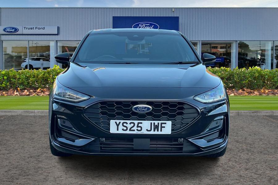 Ford FOCUS Photo autoimg-fea0186d9b7ff90fff8130ce7f9182d6a6500ffa.jpg