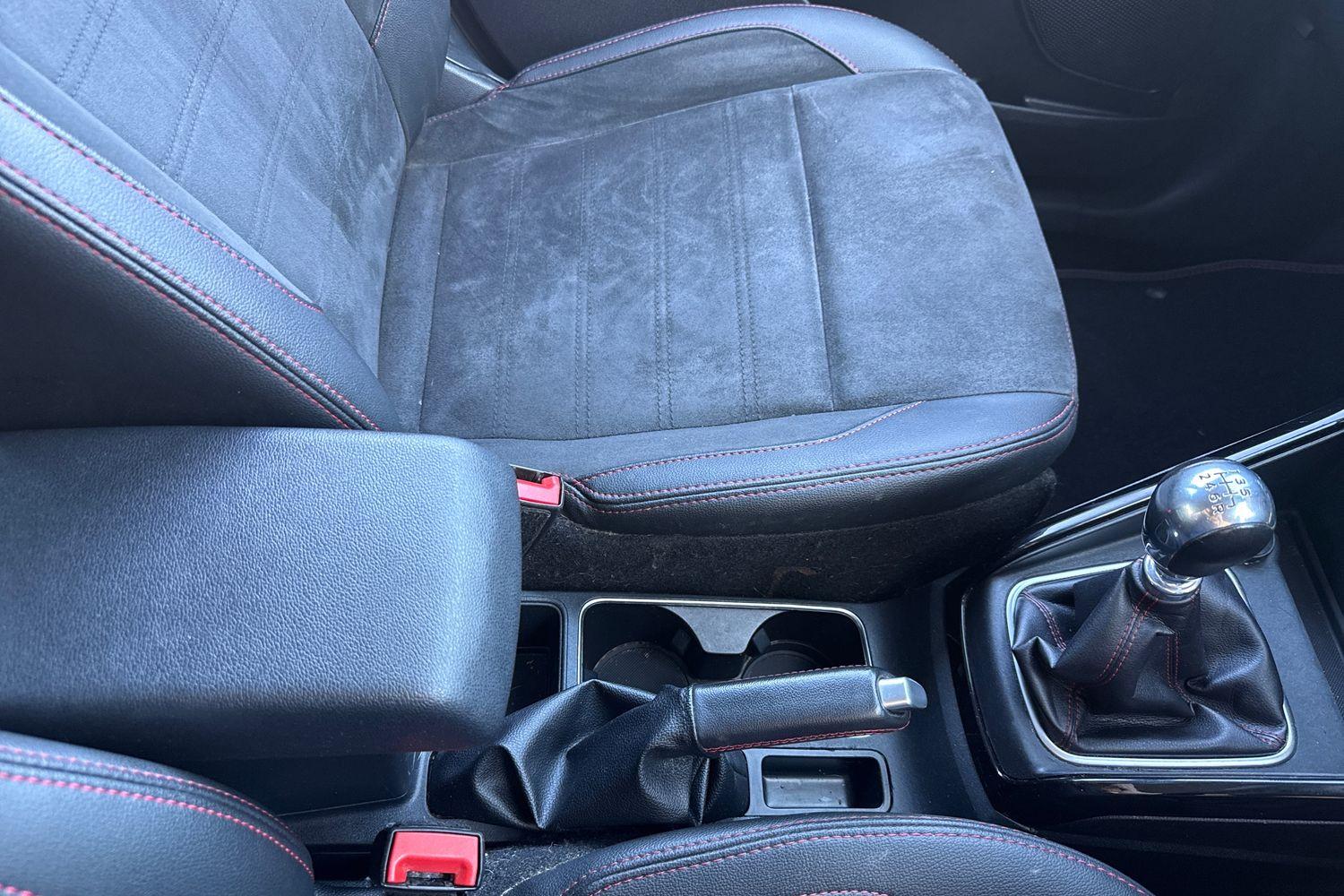 Ford ECOSPORT Photo 36