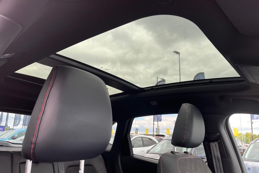Ford Kuga Photo autoimg-fea2f979b45556986d3604db3d8ec6a871bf8518.jpg