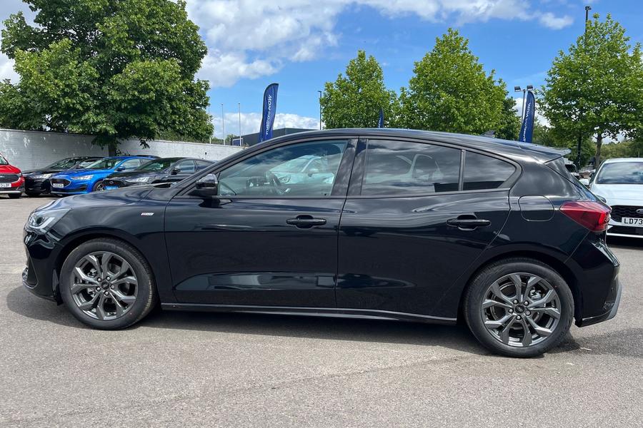 Ford FOCUS Photo autoimg-fea4125f35fb73da2918f0f6dea49891c4874b76.jpg