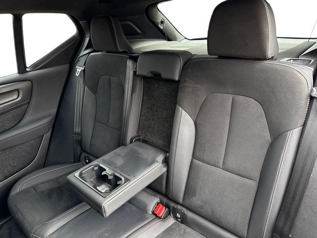 VOLVO Xc40 Photo 9