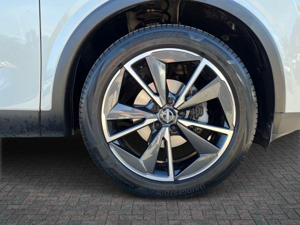 Nissan Qashqai Photo autoimg-feaa1c7a3c365e7cfa63606b485eda3924bbf9b2.jpg