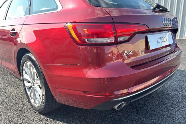 AUDI A4 Avant Photo 31