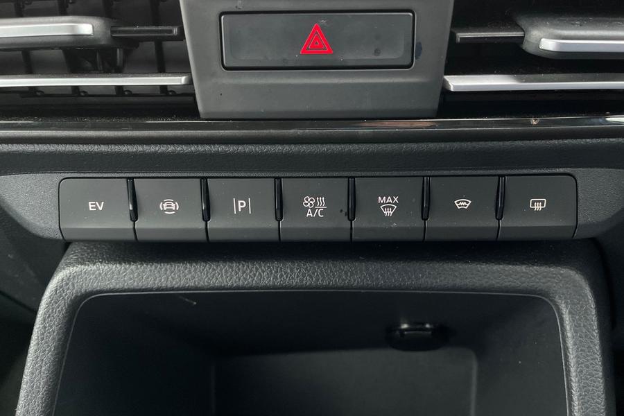 Ford TRANSIT CONNECT Photo autoimg-feb0a7550158c50a0652609b6755098d6acff0f8.jpg