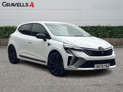 Used 2025 Renault CLIO 1.6 E-TECH esprit Alpine Hatchback 5dr Petrol Hybrid Auto Euro 6 (s/s) (145 ps) Glacier White at Gravells