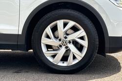 VOLKSWAGEN Tiguan Photo 5