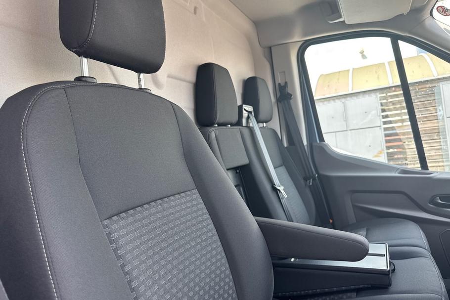 Used Ford E-TRANSIT AK23CEF 28