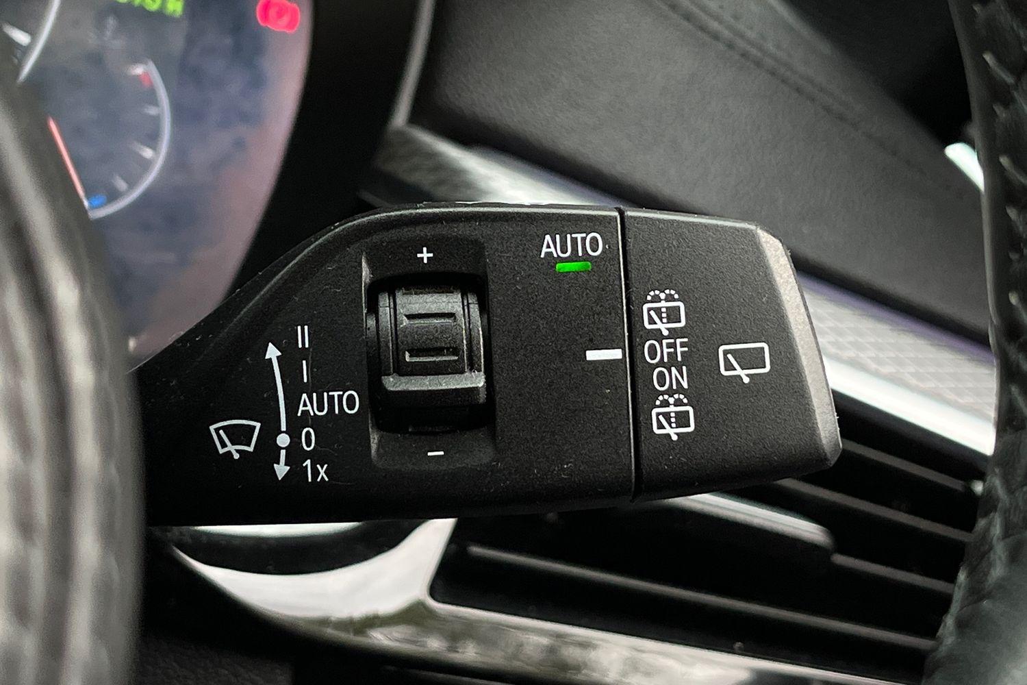 BMW 5 Series Photo 14