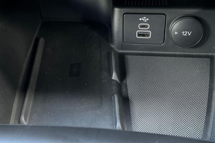 Ford KUGA Photo autoimg-feb65db2c8c1c67c2a364a72b49ab7a23b2dca38.jpg