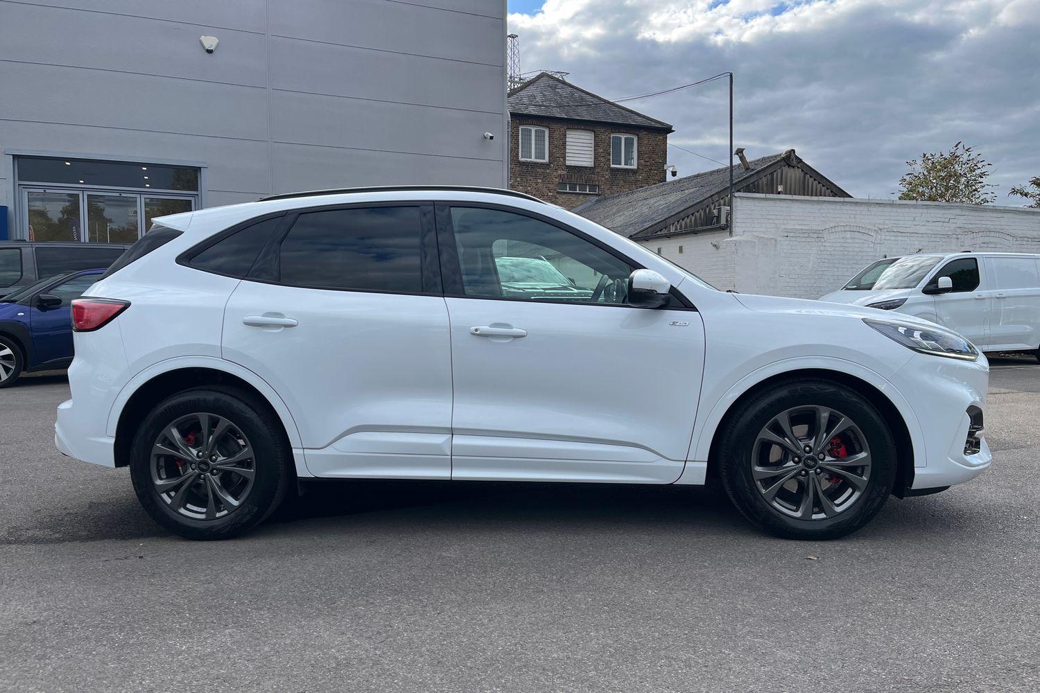 Ford KUGA Photo 37
