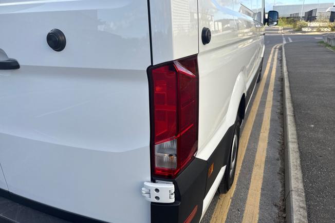 VOLKSWAGEN Crafter Photo 18