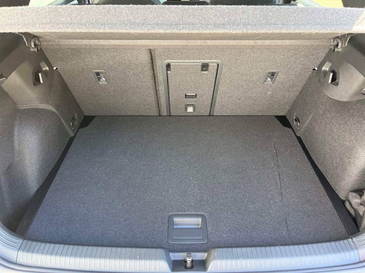 Volkswagen Golf Photo autoimg-febc225d7c1ada0d9f0d299f69f0cc810f911659.jpg