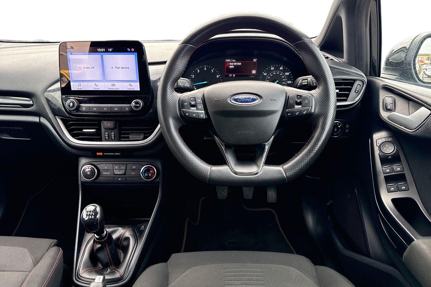 Ford Fiesta Photo 10
