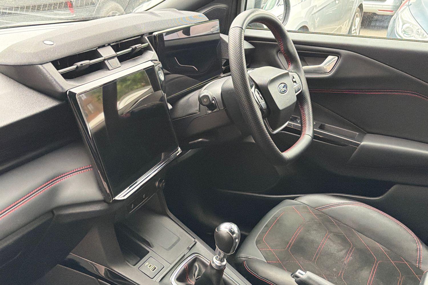 Ford PUMA Photo 17