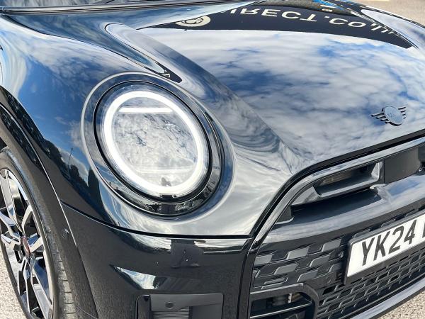 MINI Cooper Photo autoimg-fec0a8ccde08d8a4d7cc3e5eb0dcbbad47292c70.jpg