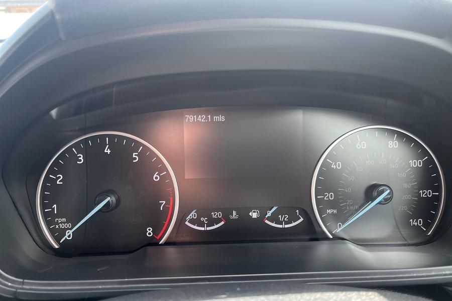 Ford ECOSPORT Photo autoimg-fec0d379deb7ec18fa5b8f33008fd37c2895e7bb.jpg