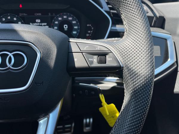 Audi Q3 Photo autoimg-fec24b95af678bf06a0579959011c1ca01112e35.jpg