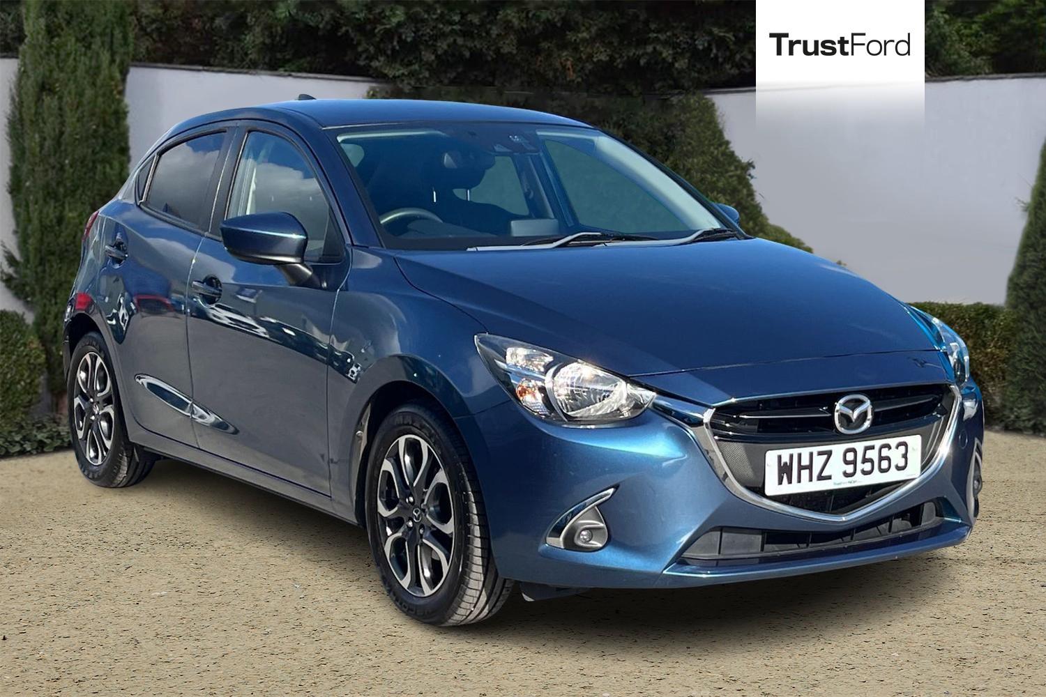 Mazda 2 Photo 0