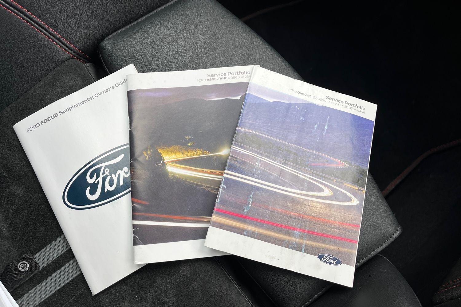 Ford Focus Photo 21