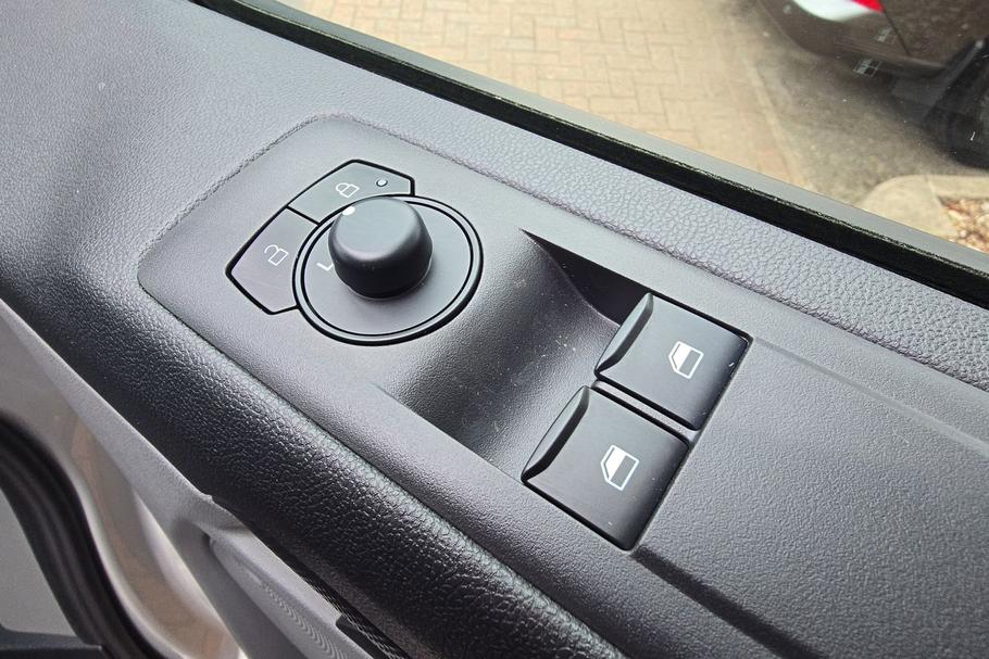 Used Ford TRANSIT CUSTOM 18