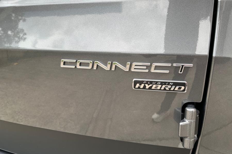 Ford Transit Connect Photo autoimg-fec6afa5f3736bf513dbb4a3c5d47fae22ba135a.jpg