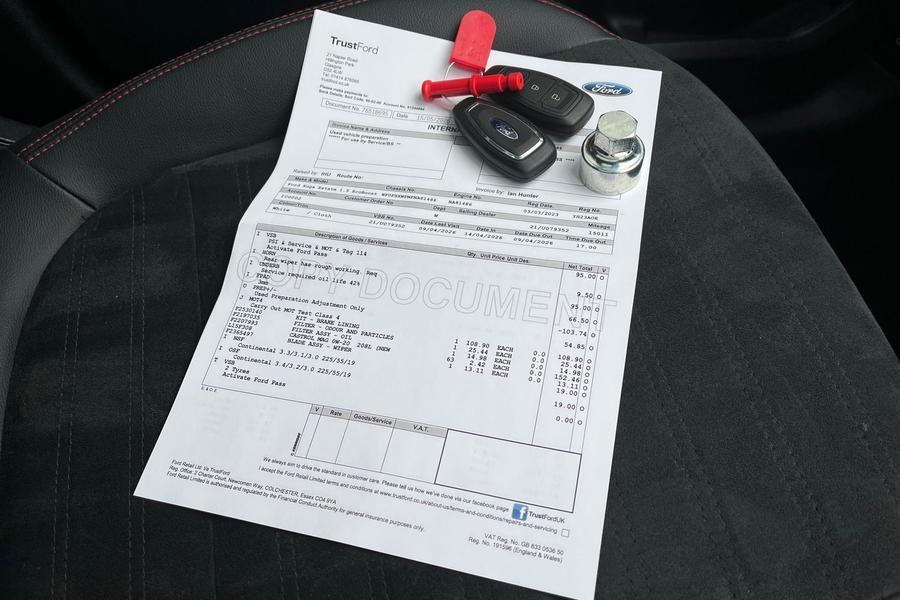 Ford Kuga Photo autoimg-fecd5b98fc5746d12781c7fa2202996fea7b8a75.jpg