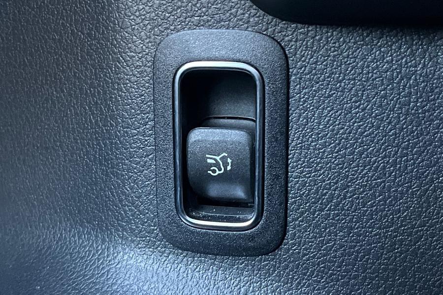 Mercedes-Benz EQA Photo autoimg-fece44d5430417fddd951c16cdba18906a91092e.jpg
