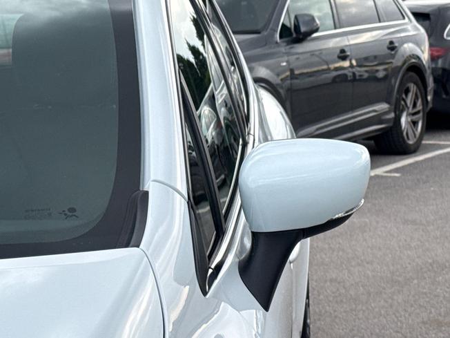 RENAULT Clio Photo 20