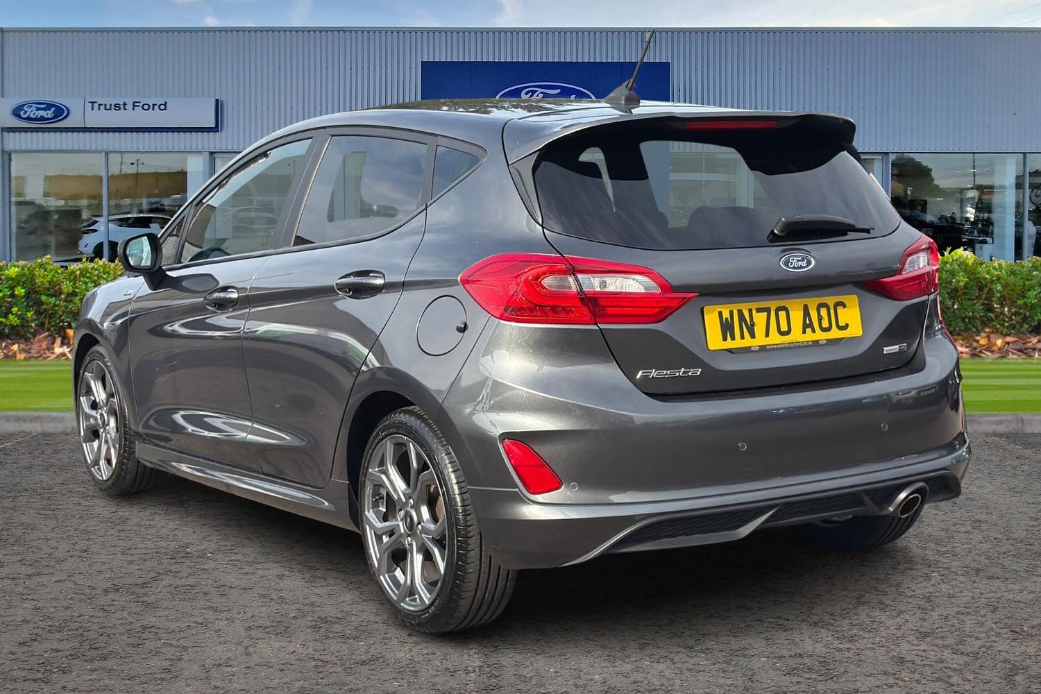 Ford FIESTA Photo 1