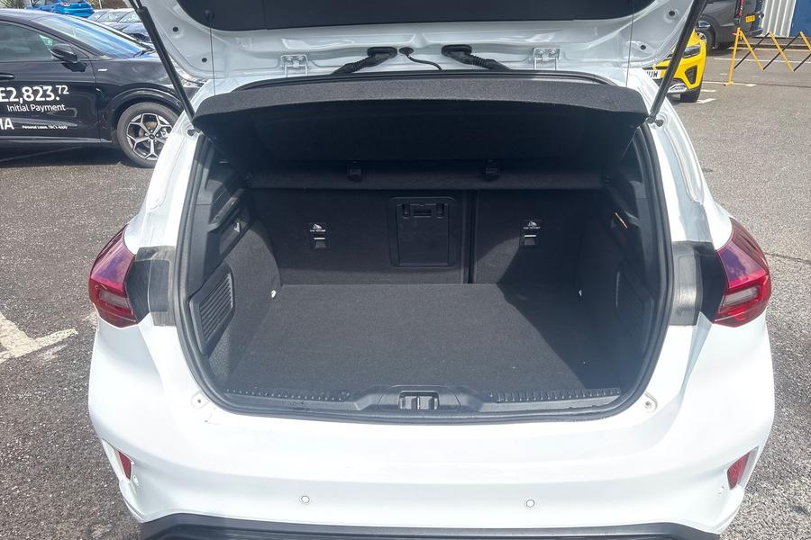 Ford Focus Photo autoimg-fed12835dc42fd37cf4899a0e906b82640840c7a.jpg